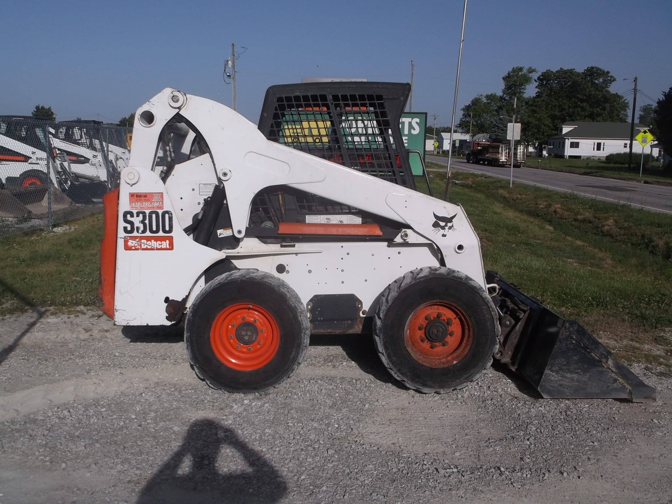 Wheel skid steers forklifts