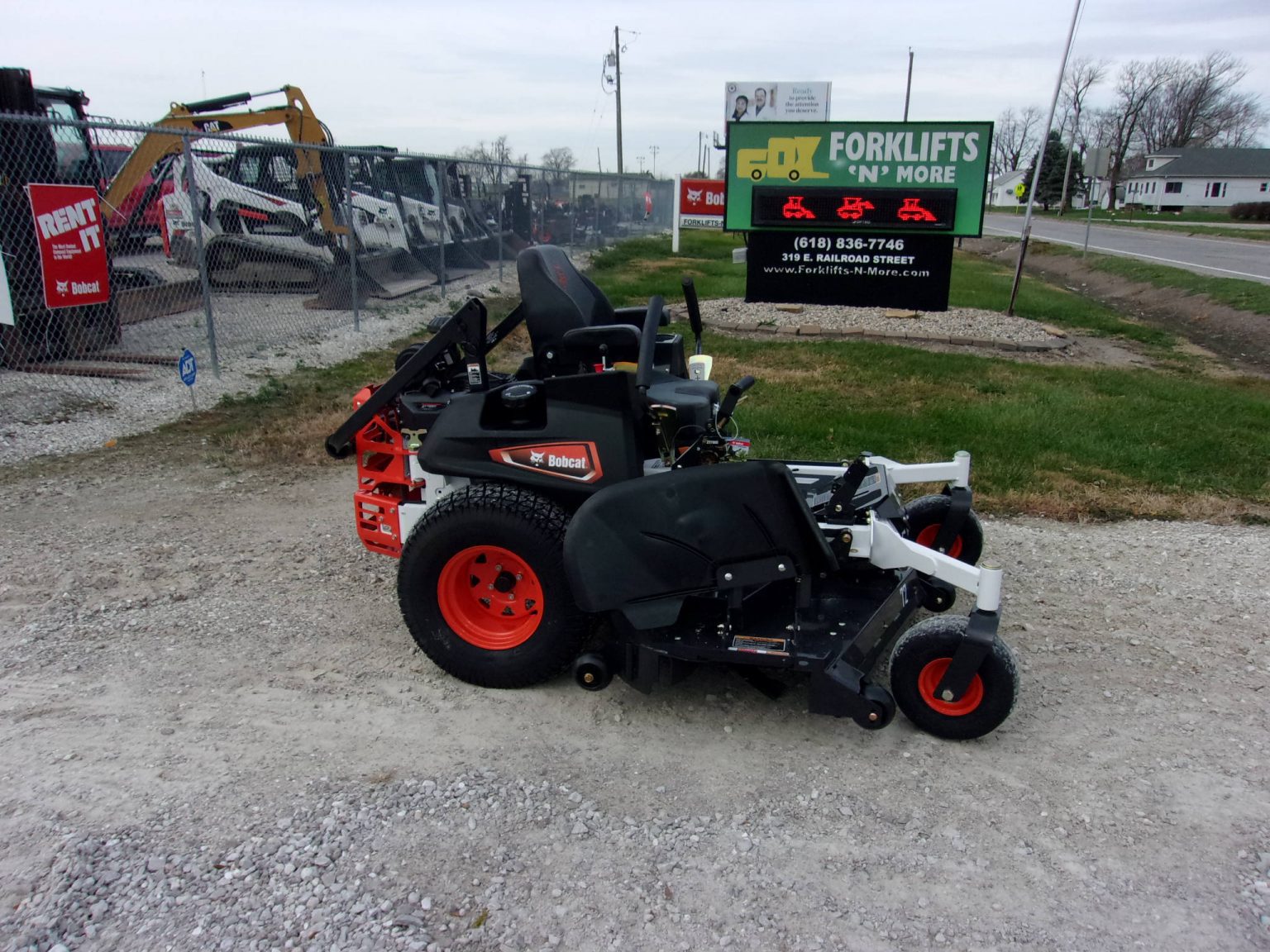 ZT7072SP Bobcat 72″ ZT7000 Zero-Turn Mower – Our Price $14,000