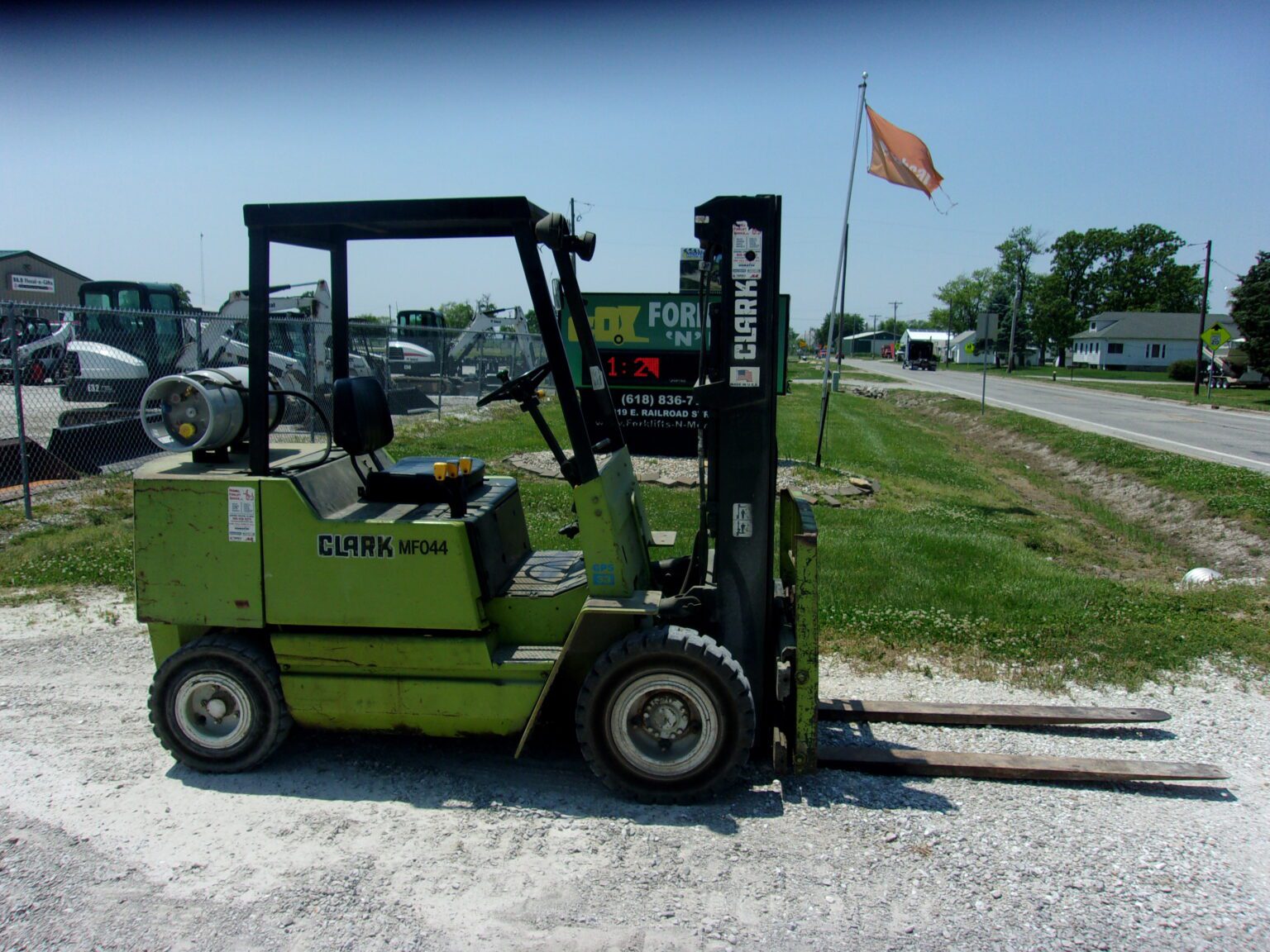 Forklifts ForkliftsNMore