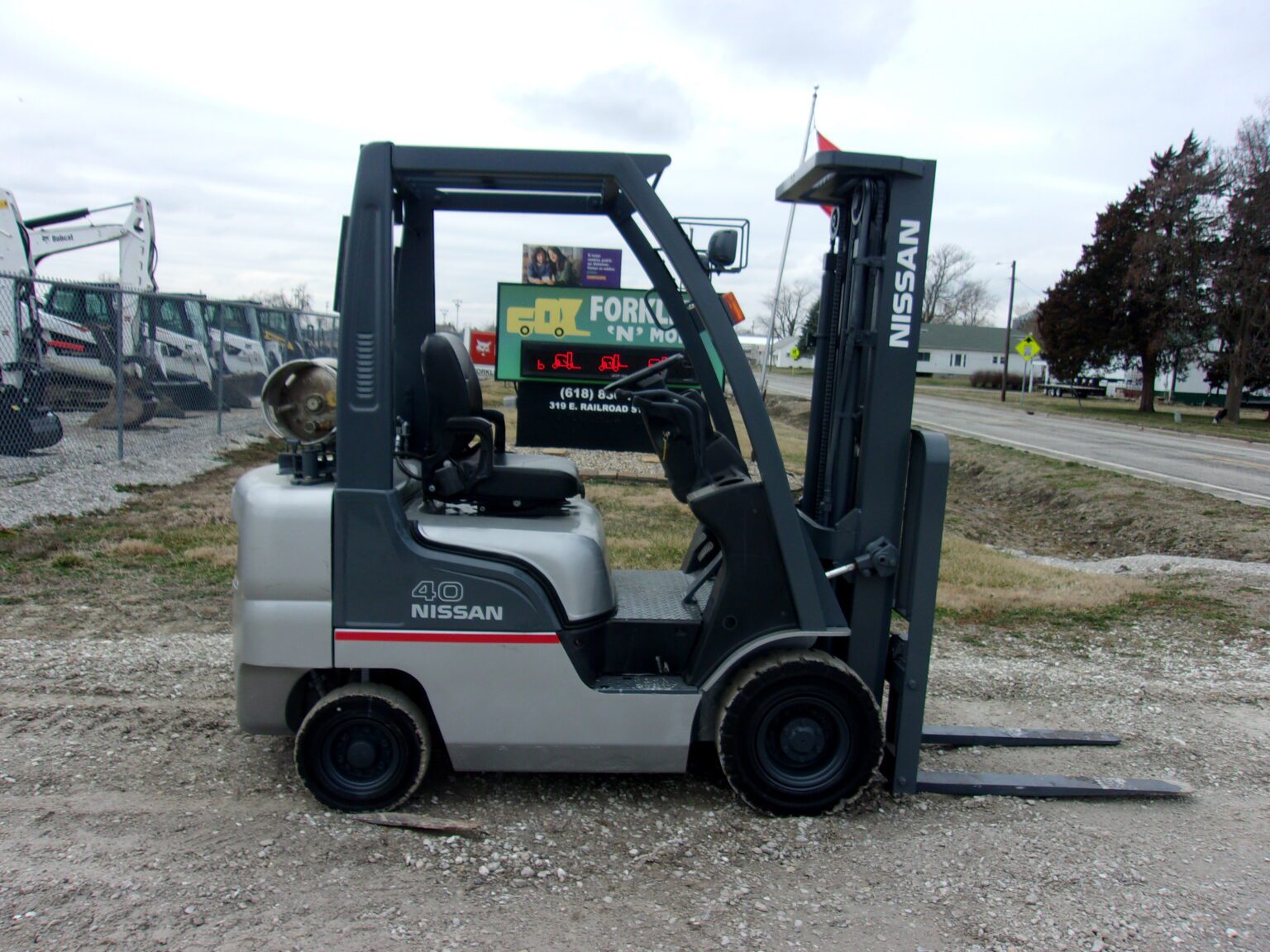 Forklifts ForkliftsNMore